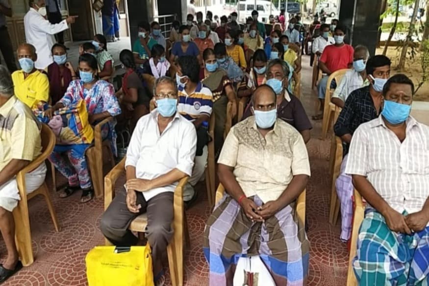 இன்று மட்டும் 5,043 பேர் கொரோனா பாதிப்பு குணமடைந்து வீடு திரும்பியுள்ளனர். இதுவரையில், 2,32,618 பேர் டிஸ்சார்ஜ் செய்யப்பட்டுள்ளனர். இன்று மட்டும் 5,043 பேர் கொரோனா பாதிப்பு குணமடைந்து வீடு திரும்பியுள்ளனர். இதுவரையில், 2,32,618 பேர் டிஸ்சார்ஜ் செய்யப்பட்டுள்ளனர்.