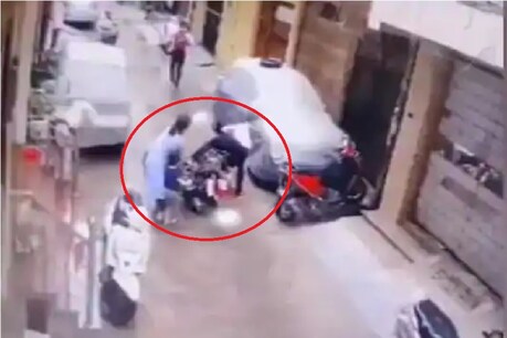 துணிச்சலாக போராடி குழந்தையை மீட்ட தாய் - பெரியப்பாவே கடத்தல் முயற்சியில் ஈடுபட்டது அம்பலம் துணிச்சலாக போராடி குழந்தையை மீட்ட தாய் - பெரியப்பாவே கடத்தல் முயற்சியில் ஈடுபட்டது அம்பலம்