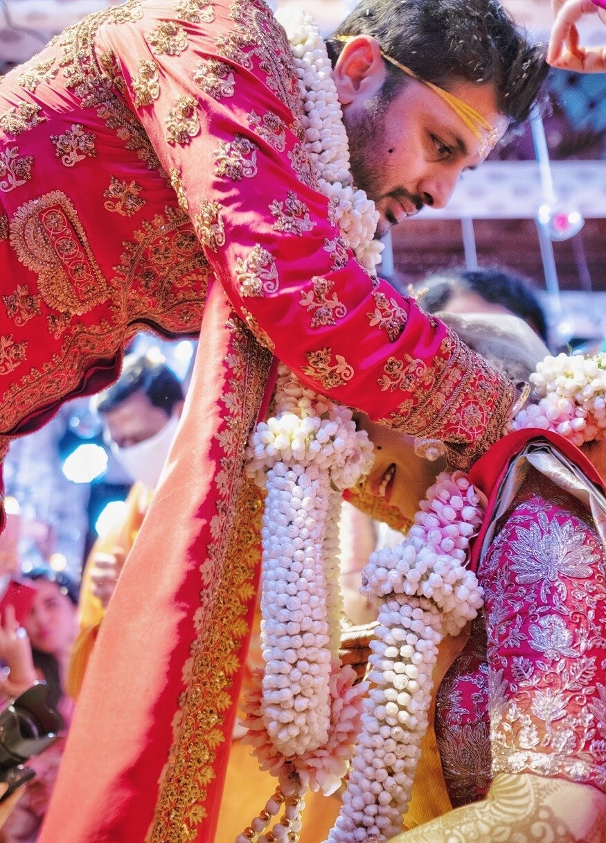 தயாரிப்பாளர் சுதாகர் ரெட்டியின் மகன் நடிகர் நிதின். தெலுங்கு திரையுலகில் முக்கிமான நடிகர்களில் ஒருவராக வலம் வருகிறார். தயாரிப்பாளர் சுதாகர் ரெட்டியின் மகன் நடிகர் நிதின். தெலுங்கு திரையுலகில் முக்கிமான நடிகர்களில் ஒருவராக வலம் வருகிறார்.