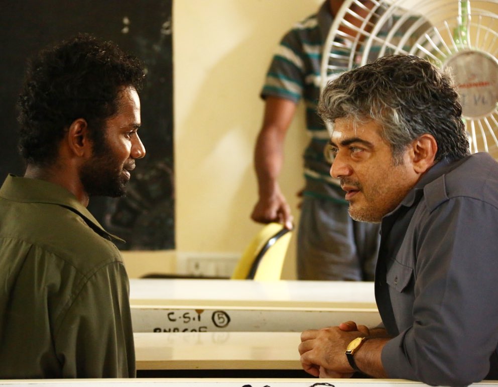 ரஜினிகாந்துடன் காலா, கபாலி உள்ளிட்ட படங்களிலும் அஜித்துடன் விஸ்வாசம், வேதாளம், விஜய்யுடன் மாஸ்டர் உள்ளிட்ட முன்னணி நடிகர்களின் படங்களில் குணச்சித்திர நடிகராக நடித்துள்ளார் ரமேஷ் திலக். ரஜினிகாந்துடன் காலா, கபாலி உள்ளிட்ட படங்களிலும் அஜித்துடன் விஸ்வாசம், வேதாளம், விஜய்யுடன் மாஸ்டர் உள்ளிட்ட முன்னணி நடிகர்களின் படங்களில் குணச்சித்திர நடிகராக நடித்துள்ளார் ரமேஷ் திலக்.