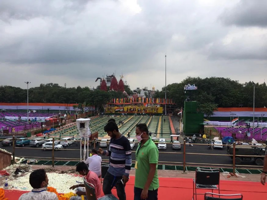 சுதந்திர தின கொண்டாட்டங்களுக்கு தயாராக உள்ள செங்கோட்டை