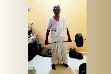 93 வயதில் ஜிம்னாஸ்டிக் செய்யும் ராக்கம்மாள் பாட்டி - 50 கிலோ எடையை அசால்ட்டாக தூக்கி அசத்தல்! 93 வயதில் ஜிம்னாஸ்டிக் செய்யும் ராக்கம்மாள் பாட்டி - 50 கிலோ எடையை அசால்ட்டாக தூக்கி அசத்தல்!