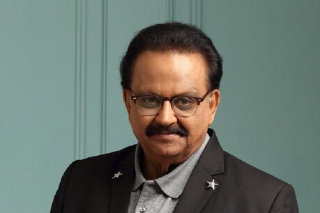 SP Balasubramaniyam சிறப்பு வார்டு: எக்மோ சிகிச்சை - எஸ்.பி.பிக்கு அளிக்கப்படும் சிசிச்சை என்ன? SP Balasubramaniyam சிறப்பு வார்டு: எக்மோ சிகிச்சை - எஸ்.பி.பிக்கு அளிக்கப்படும் சிசிச்சை என்ன?