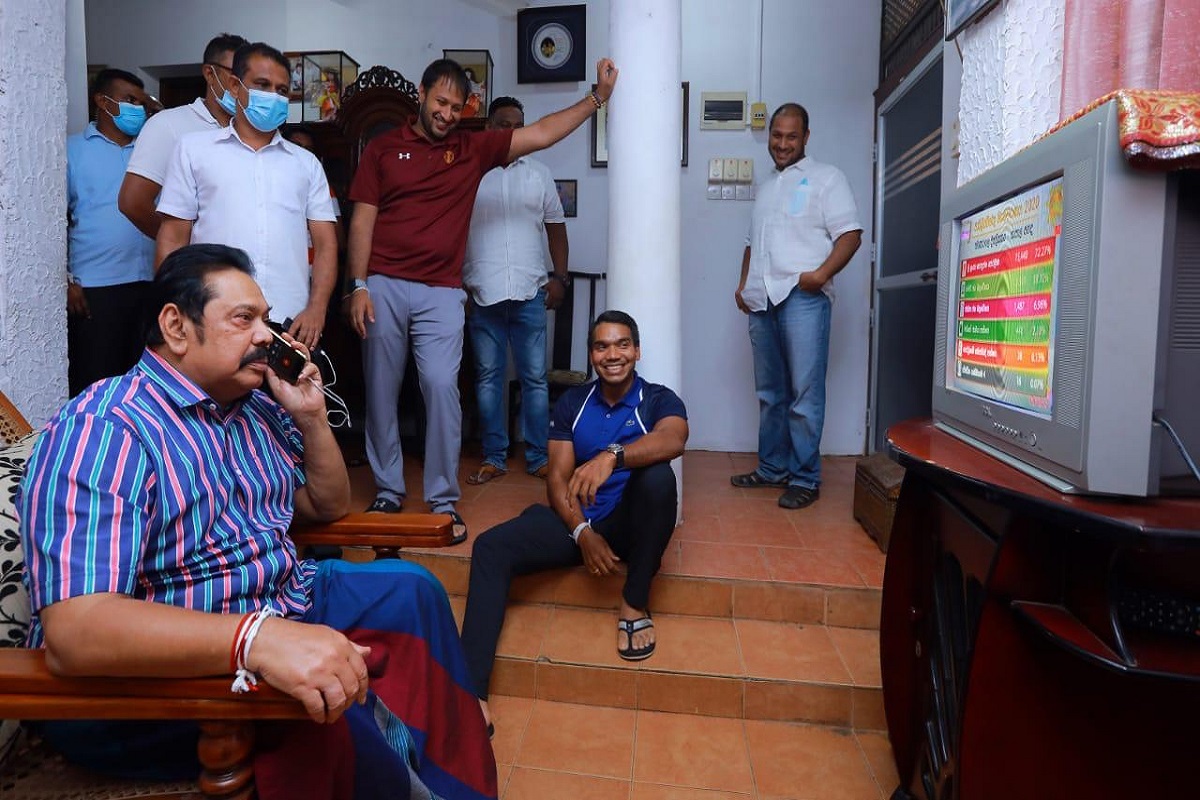 இலங்கையில் தாமரை மலர்ந்தது - ராஜபக்சவுக்கு பிரதமர் மோடி வாழ்த்து