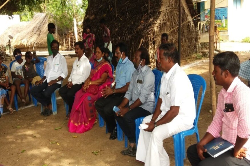 செங்கல்பட்டு மாவட்டம் சூனாம்பேடு கிராமத்தில் அமைந்திருக்கும் அரசினர் மேல்நிலைப் பள்ளி கடந்த நூறு வருடங்களுக்கு முன்னாள் தொடங்கப்பட்டது. இப்பள்ளிகளில் கடந்த 10 வருடங்களுக்கு முன் 1,200 மாணவ மாணவிகள் படித்த நிலையில் தற்போது தனியார் பள்ளிகளின் வருகையால் 250 மாணவர்கள் மட்டுமே படித்து வருகின்றனர். செங்கல்பட்டு மாவட்டம் சூனாம்பேடு கிராமத்தில் அமைந்திருக்கும் அரசினர் மேல்நிலைப் பள்ளி கடந்த நூறு வருடங்களுக்கு முன்னாள் தொடங்கப்பட்டது. இப்பள்ளிகளில் கடந்த 10 வருடங்களுக்கு முன் 1,200 மாணவ மாணவிகள் படித்த நிலையில் தற்போது தனியார் பள்ளிகளின் வருகையால் 250 மாணவர்கள் மட்டுமே படித்து வருகின்றனர்.