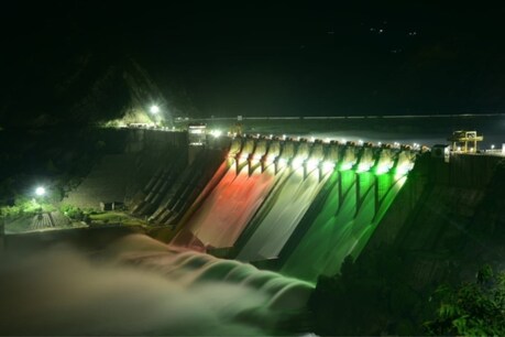 Independence Day 2020 : மூவர்ணங்களில் நிரம்பி வழியும் தண்ணீர்... அணையை அலங்கரித்து சுதந்திர தினம் கொண்டாட்டம் (வீடியோ) Independence Day 2020 : மூவர்ணங்களில் நிரம்பி வழியும் தண்ணீர்... அணையை அலங்கரித்து சுதந்திர தினம் கொண்டாட்டம் (வீடியோ)