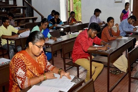 மாற்றுத்திறனாளி மாணவர்களுக்கு சிறப்புத்தேர்வில் இருந்து விலக்கு அளிக்கவேண்டும் - மாற்றுத்திறனாளிகள் சங்கம் மாற்றுத்திறனாளி மாணவர்களுக்கு சிறப்புத்தேர்வில் இருந்து விலக்கு அளிக்கவேண்டும் - மாற்றுத்திறனாளிகள் சங்கம்