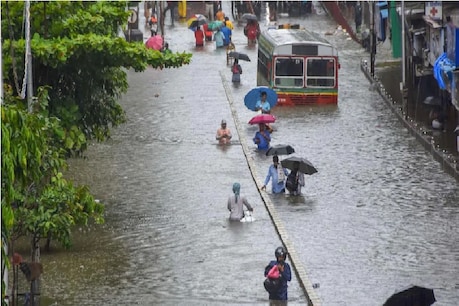 கனமழையால் முடங்கிய மும்பை - நீடிக்கும் ரெட் அலெர்ட் கனமழையால் முடங்கிய மும்பை - நீடிக்கும் ரெட் அலெர்ட்
