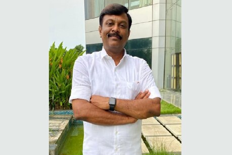 மு.க.ஸ்டாலின் முன்னிலையில் திமுகவில் இணையும் அமைச்சர் செங்கோட்டையனின் அண்ணன் மகன் மு.க.ஸ்டாலின் முன்னிலையில் திமுகவில் இணையும் அமைச்சர் செங்கோட்டையனின் அண்ணன் மகன்