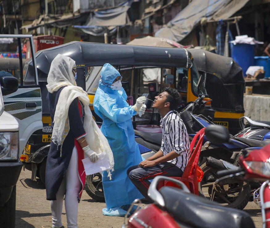  மும்பையில் எடுத்த படம். (Image: AP)