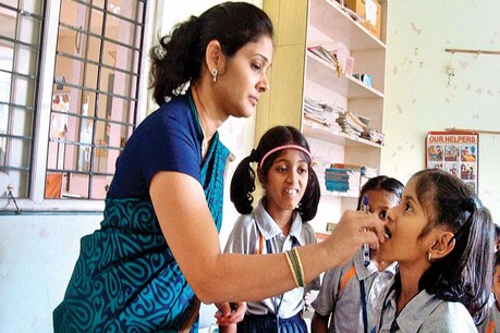 இந்தியாவில் 1 முதல் 19 வயதுடைய 24.1 கோடி பேருக்கு குடற்புழுத்தொற்று அபாயம்.. சென்னையில் மாத்திரை வழங்கும் முகாம்களின் விவரம்... இந்தியாவில் 1 முதல் 19 வயதுடைய 24.1 கோடி பேருக்கு குடற்புழுத்தொற்று அபாயம்.. சென்னையில் மாத்திரை வழங்கும் முகாம்களின் விவரம்...