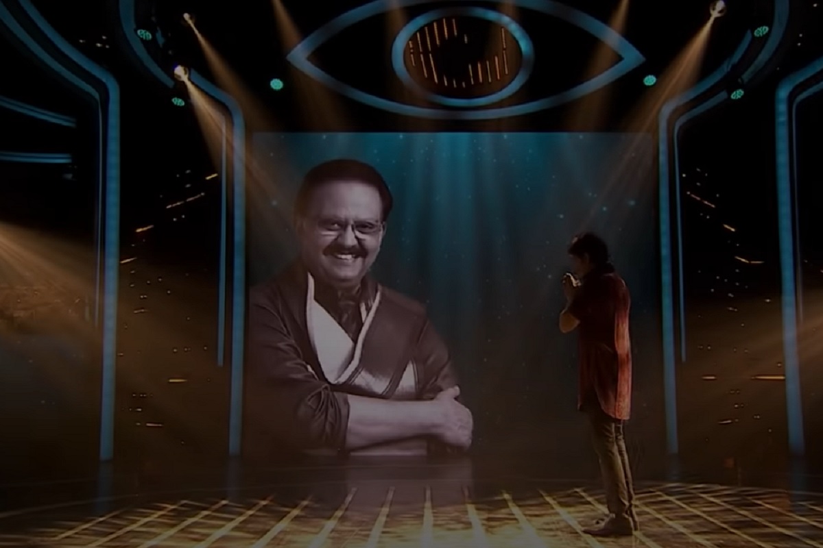 பிக்பாஸ் 4 நிகழ்ச்சியில் மறைந்த பாடகர் எஸ்.பி.பி.க்கு இரங்கல்