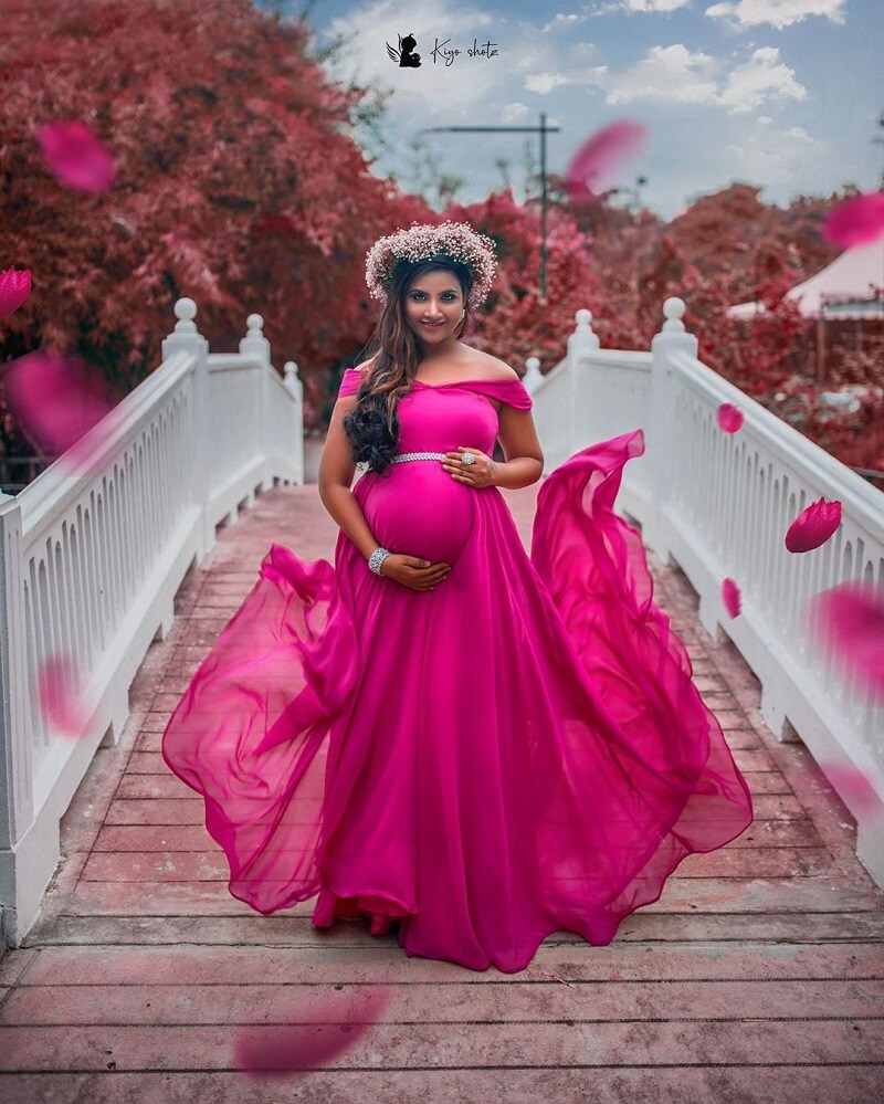 மைனா நந்தினி எனக்கு மற்றொரு குட்டி யோகி பிறந்துள்ளார் என்று கூறியுள்ளார். அந்த செய்திக்கு உடனே அவருடைய ரசிகர்கள் குட்டி யோகியின் புகைப்படத்தை பகிருங்கள் எனக் கேட்டுக்கொண்டுள்ளனர். மைனா நந்தினி எனக்கு மற்றொரு குட்டி யோகி பிறந்துள்ளார் என்று கூறியுள்ளார். அந்த செய்திக்கு உடனே அவருடைய ரசிகர்கள் குட்டி யோகியின் புகைப்படத்தை பகிருங்கள் எனக் கேட்டுக்கொண்டுள்ளனர்.