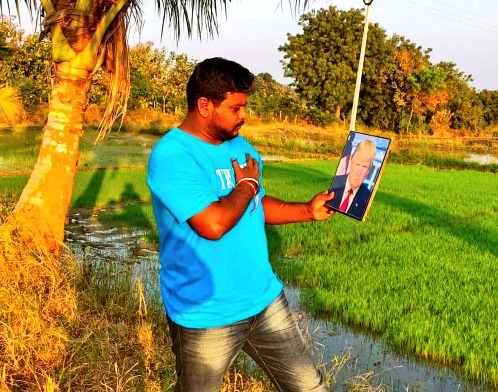  ட்ரம்பை வழிபட்டு வந்த புஸ்சா கிருஷ்ணா.