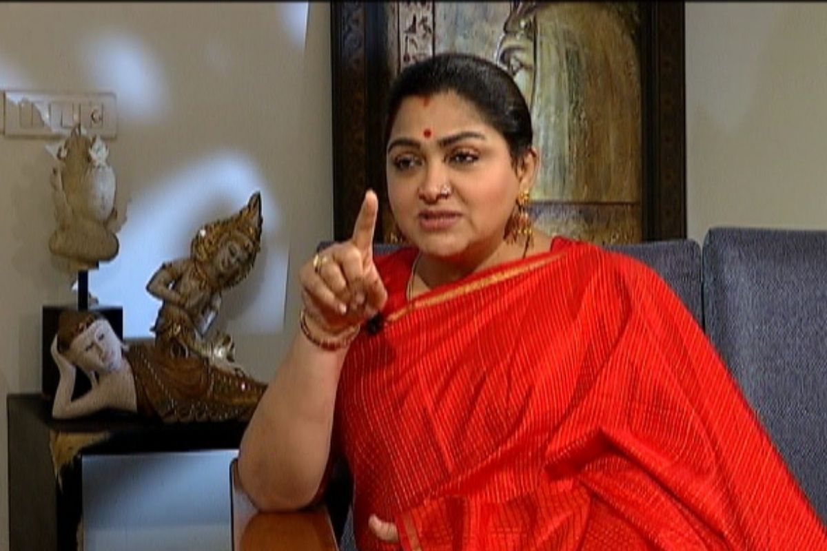 முத்தையா முரளிதரன் படத்தில் விஜய் சேதுபதி நடிப்பதில் என்ன தவறு- குஷ்பு