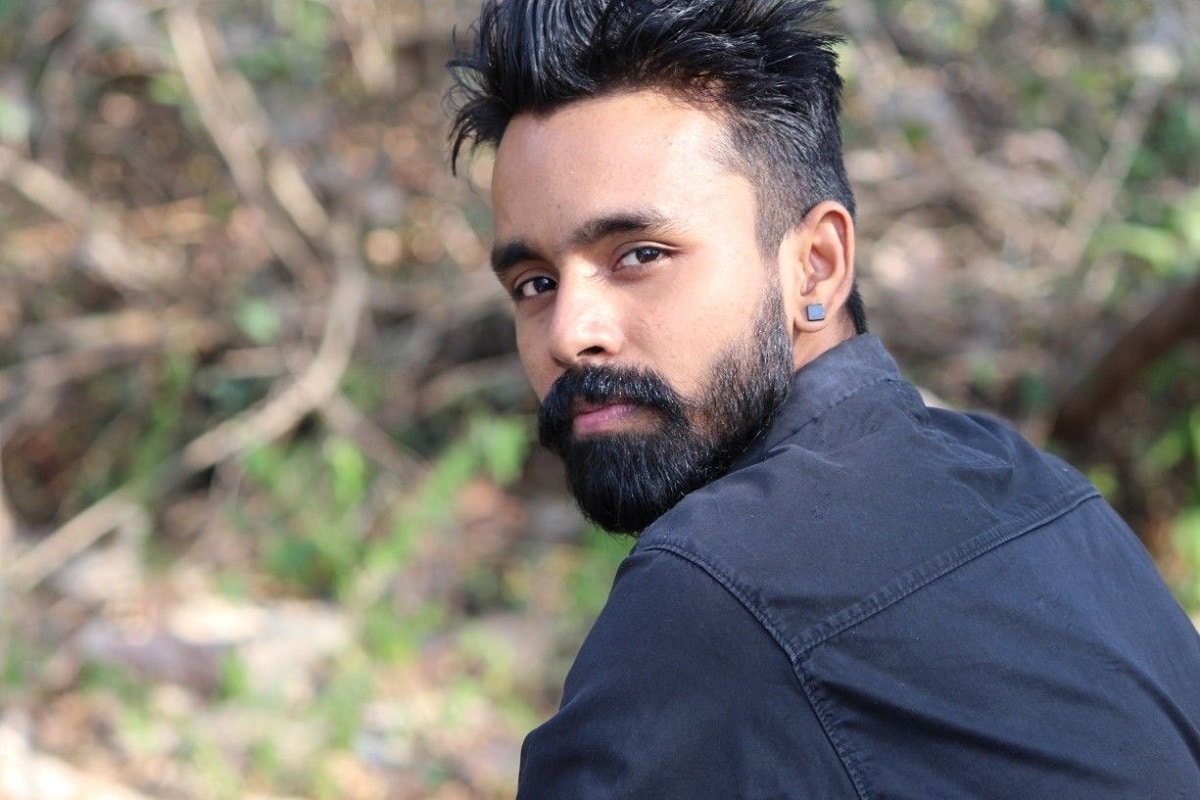 ஒரு ஆய்வில் கூட நாயின் முடியைக் காட்டிலும் ஆண்களின் தாடி கிருமி நிறைந்தது என்றது. ஆனாலும் பரவாயில்லை என பெண்களுக்கு இந்த தாடிதான் பிடித்துள்ளது. இது என்ன ஒரு மேஜிக்..இதற்கு என்ன காரணம் என ஆய்வு ஒன்று விளக்குகிறது. ஒரு ஆய்வில் கூட நாயின் முடியைக் காட்டிலும் ஆண்களின் தாடி கிருமி நிறைந்தது என்றது. ஆனாலும் பரவாயில்லை என பெண்களுக்கு இந்த தாடிதான் பிடித்துள்ளது. இது என்ன ஒரு மேஜிக்..இதற்கு என்ன காரணம் என ஆய்வு ஒன்று விளக்குகிறது.