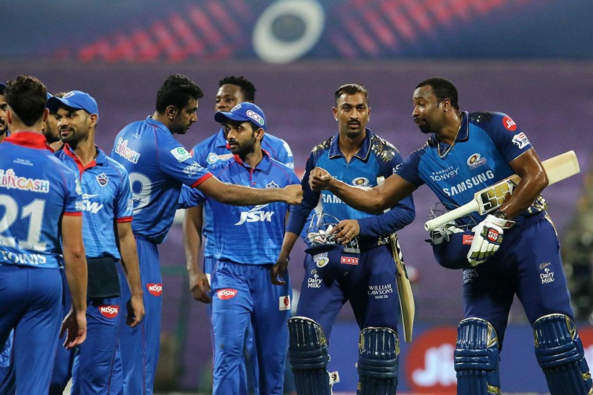  டெல்லிக்கு எதிரான போட்டியில் மும்பை 5 விக்கெட்கள் வித்தியசாத்தில் எளிதாக வெற்றி பெற்றது.
