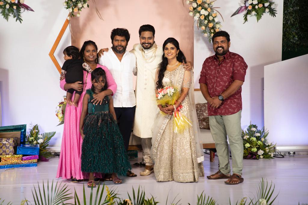 பரியேறும் பெருமாள் , இரண்டாம் உலகப்போரின் கடைசி குண்டு, மூக்குத்தி அம்மன், பிஸ்கோத், கர்ணன், சல்பேட்டா உள்பட பல ஹிட் படங்களுக்கு எடிட்டராக பணியாற்றியுள்ளார். பரியேறும் பெருமாள் , இரண்டாம் உலகப்போரின் கடைசி குண்டு, மூக்குத்தி அம்மன், பிஸ்கோத், கர்ணன், சல்பேட்டா உள்பட பல ஹிட் படங்களுக்கு எடிட்டராக பணியாற்றியுள்ளார்.