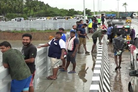 Chembarambakkam Lake | செம்பரம்பாக்கம் ஏரியில் நீர் திறப்பு - ஆபத்தை உணராமல் செல்ஃபி எடுக்க குவியும் மக்கள் கூட்டம்.. Chembarambakkam Lake | செம்பரம்பாக்கம் ஏரியில் நீர் திறப்பு - ஆபத்தை உணராமல் செல்ஃபி எடுக்க குவியும் மக்கள் கூட்டம்..