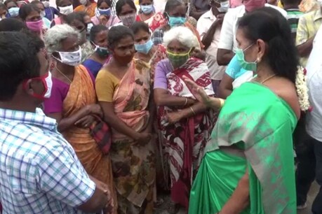 நான் ஒரு தடவை சொன்னா... பாட்ஷா பட பஞ்ச் வசனம் பேசி அமைச்சர் சரோஜா அதிரடி நான் ஒரு தடவை சொன்னா... பாட்ஷா பட பஞ்ச் வசனம் பேசி அமைச்சர் சரோஜா அதிரடி