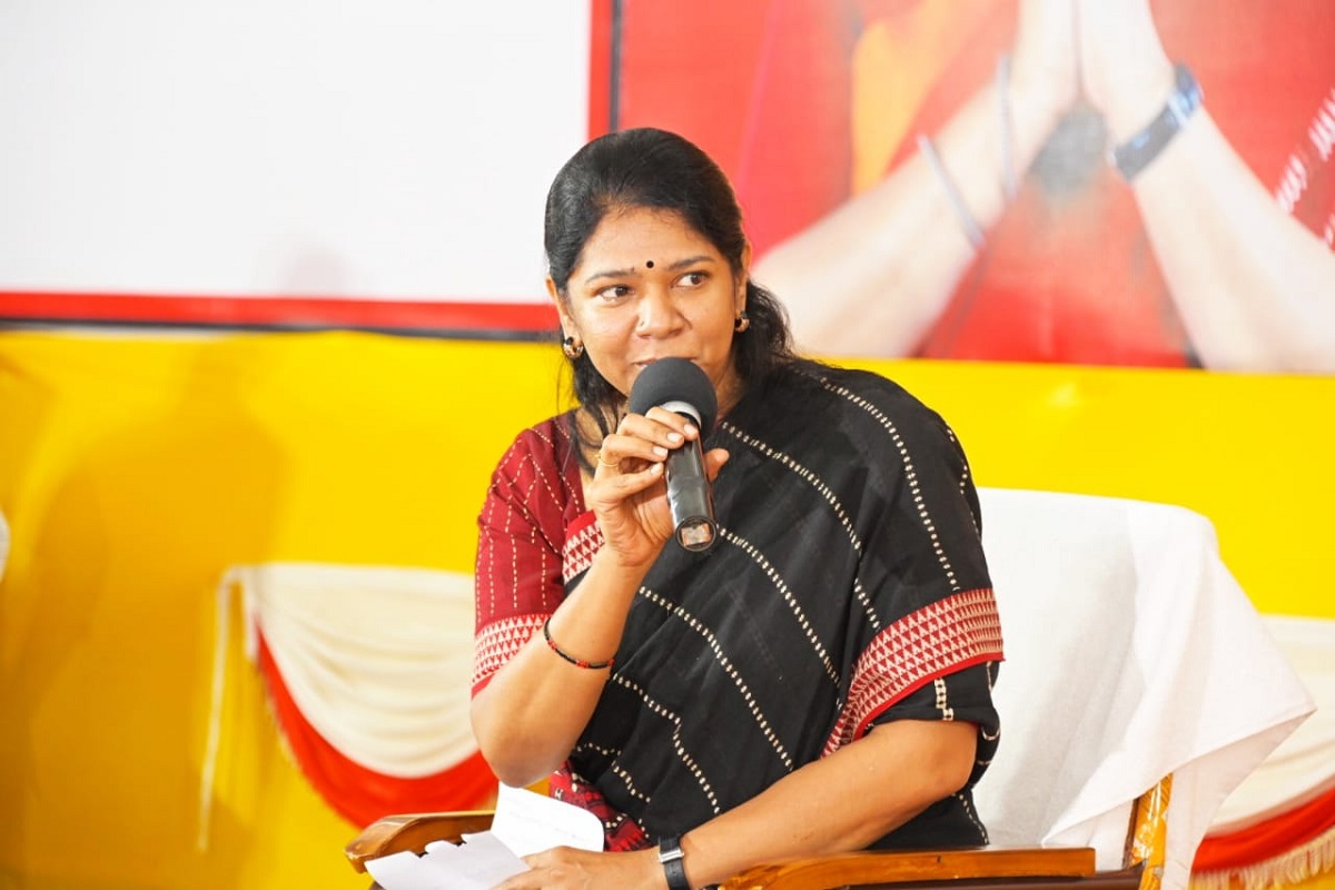 கனிமொழி