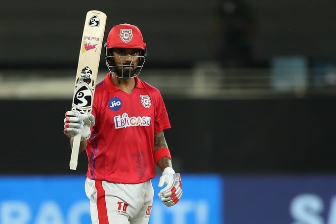 போட்டியின் முடிவை மாற்றும் அளவிற்கு சிறப்பாக விளையாடிய வீரருக்கான Game changer விருது கே.எல்.ராகுல் வசமானது. போட்டியின் முடிவை மாற்றும் அளவிற்கு சிறப்பாக விளையாடிய வீரருக்கான Game changer விருது கே.எல்.ராகுல் வசமானது.