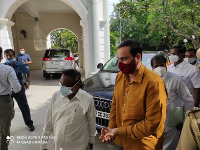 இது தான் மாற்றம் முன்னேற்றமா...? செய்தியாளர்கள் கேள்விக்கு கோவப்பட்ட அன்புமணி இது தான் மாற்றம் முன்னேற்றமா...? செய்தியாளர்கள் கேள்விக்கு கோவப்பட்ட அன்புமணி