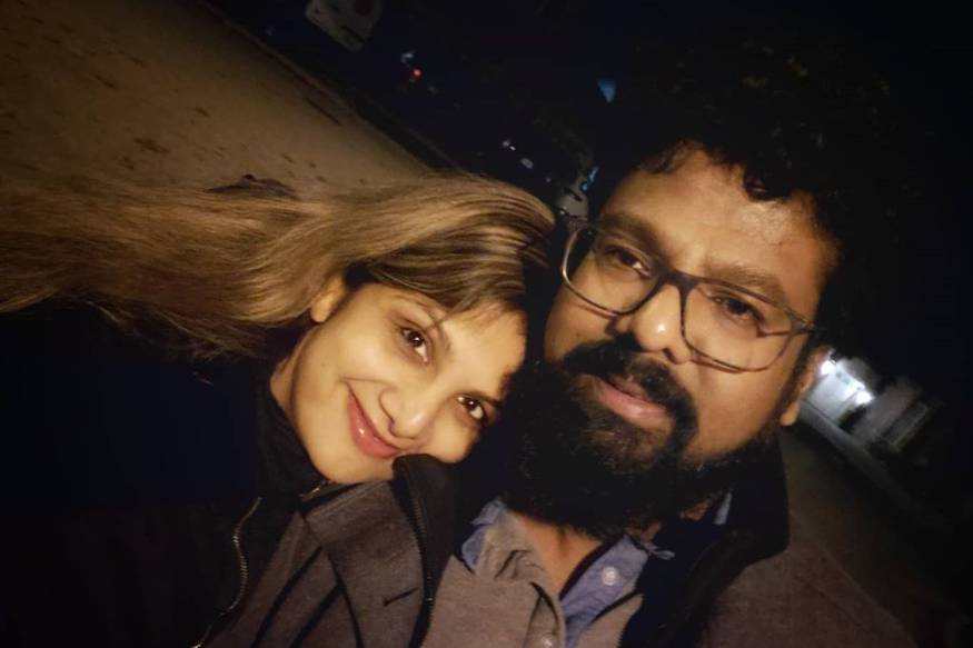 திருமணத்திற்கு பிறகு டிவி தொலைக்காட்சி நிகழ்ச்சிகளில் நடுவராக பங்குபெற்ற நடிகை ரம்பா தற்போது குடும்பத்தாரோடு பிசியாக உள்ளார். திருமணத்திற்கு பிறகு டிவி தொலைக்காட்சி நிகழ்ச்சிகளில் நடுவராக பங்குபெற்ற நடிகை ரம்பா தற்போது குடும்பத்தாரோடு பிசியாக உள்ளார்.