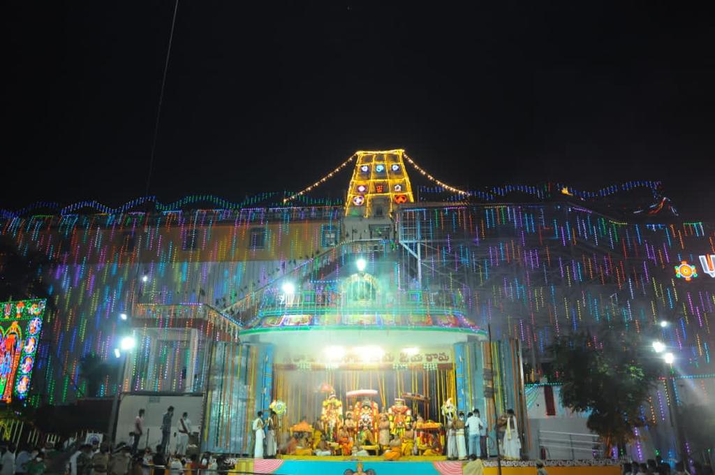  திருப்பதி ஏழுமலையான் கோவிலில் சொர்க்க வாசல் திறப்பு