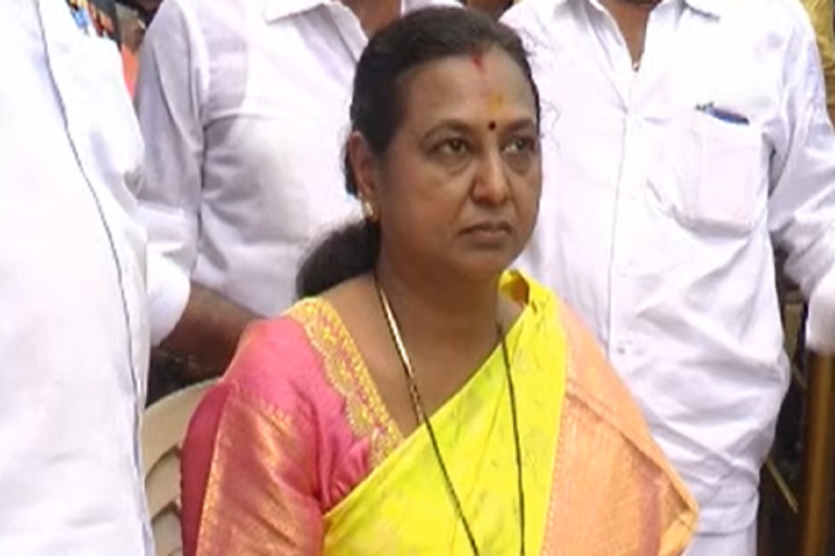 பிரச்சாரத்தை தடுக்கும் நோக்கத்தோடு அரசு செயல்படுகிறது: பிரேமலதா