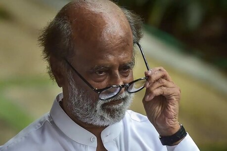 என்னை மேலும்.. மேலும்.. வேதனைக்கு உள்ளாக்க வேண்டாம் - ரஜினி உருக்கம் என்னை மேலும்.. மேலும்.. வேதனைக்கு உள்ளாக்க வேண்டாம் - ரஜினி உருக்கம்