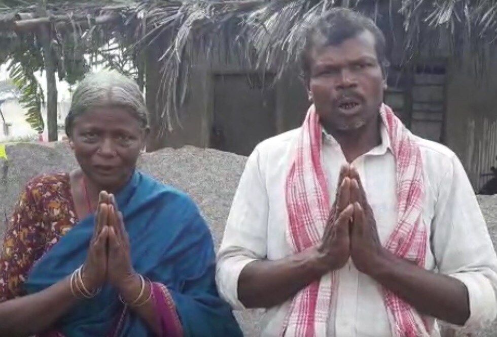 இதனால் பிழைப்புக்காக வெளியூருக்கு செல்லவும் இயலாமல் சொந்த ஊரிலும் வேலை செய்ய முடியாமல் சுப்பிரமணியம் தவித்து வருகிறார். இதுதொடர்பாக அவர் பல்வேறு இடங்களில் ஜோசியம் பார்த்தும், குறி கேட்டு உரிய பரிகாரங்களை செய்தும் பலன் கிடைக்கவில்லை. இதனால் பிழைப்புக்காக வெளியூருக்கு செல்லவும் இயலாமல் சொந்த ஊரிலும் வேலை செய்ய முடியாமல் சுப்பிரமணியம் தவித்து வருகிறார். இதுதொடர்பாக அவர் பல்வேறு இடங்களில் ஜோசியம் பார்த்தும், குறி கேட்டு உரிய பரிகாரங்களை செய்தும் பலன் கிடைக்கவில்லை.