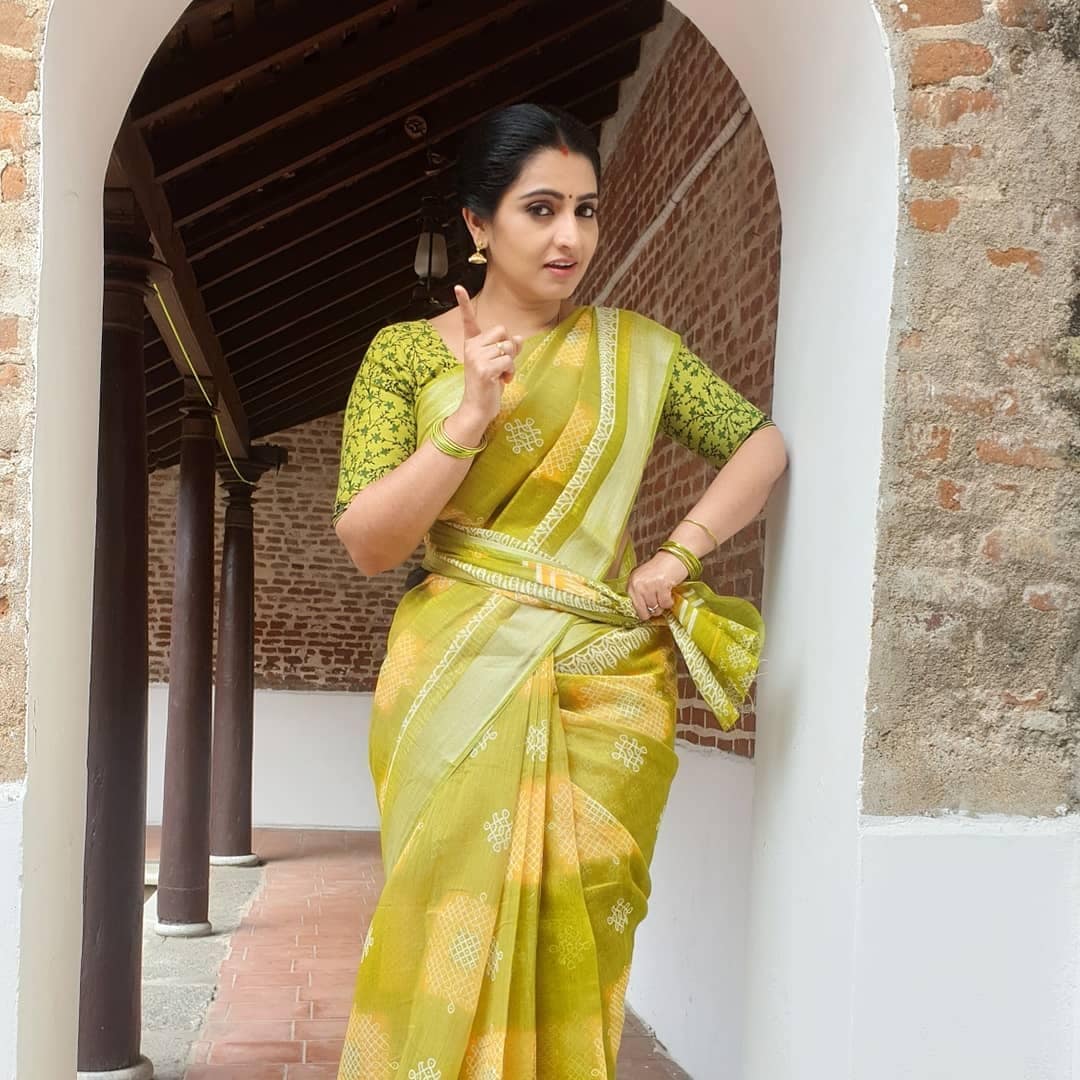 PHOTOS :INSTAGRAM @sujithadhanush