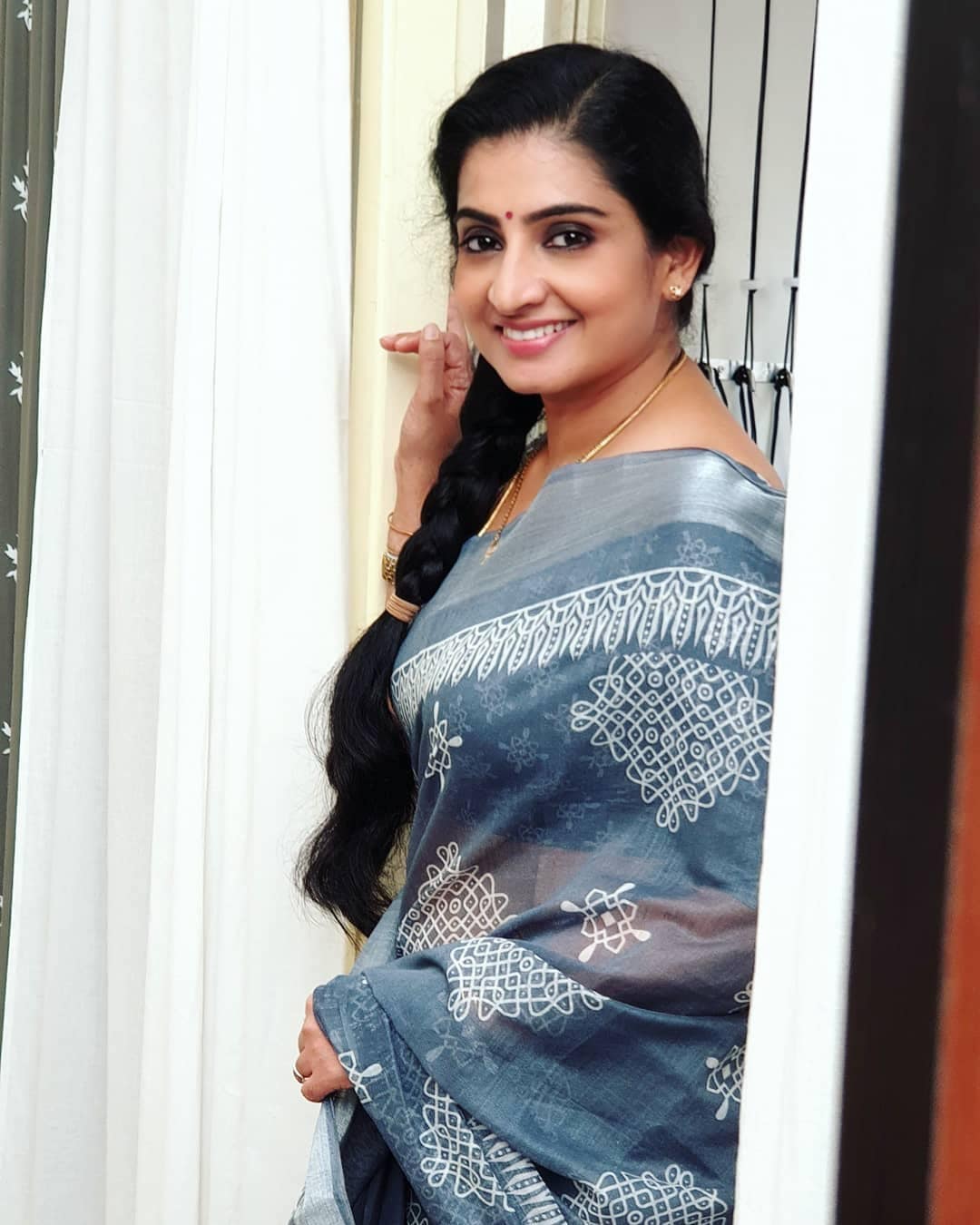 பாண்டின் ஸ்டோர்ஸில் இவர் நடிக்கும் தனம் கதாபாத்திரம் சீரியல் பிரியர்களிடையே பெரும் வரவேற்பை பெற்றது.