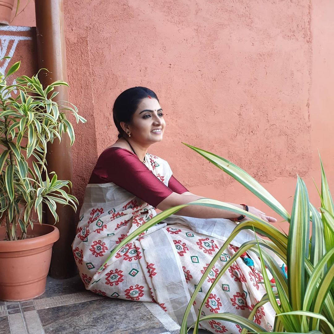 PHOTOS :INSTAGRAM @sujithadhanush
