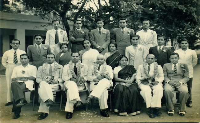 மருத்துவமனையிலேயே சிறிய அறையில் தங்கியிருந்து, மிக எளிமையான வாழ்க்கையையே அவர் வாழ்ந்து வந்தார். மருத்துவமனையிலேயே சிறிய அறையில் தங்கியிருந்து, மிக எளிமையான வாழ்க்கையையே அவர் வாழ்ந்து வந்தார்.