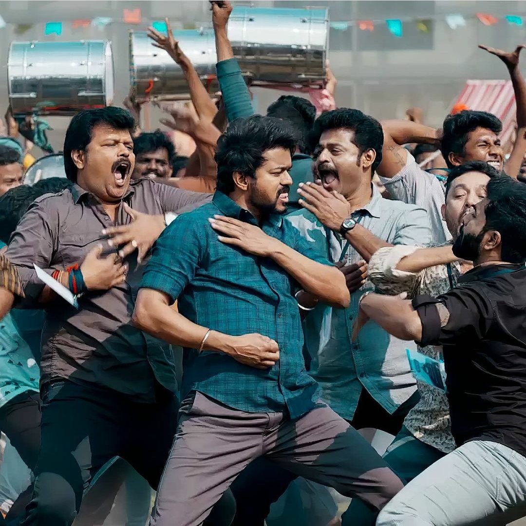பெரிய திரை அரங்கில் மீண்டும் படங்களை பார்ப்பது உற்சாகத்தை அளிப்பதாகவும் அவர்கள் கூறினர். திரைப்படமும் நன்றாக இருப்பதால் படம் வெற்றியடையும் என்று அவர்கள் நம்பிக்கை தெரிவித்தனர். பெரிய திரை அரங்கில் மீண்டும் படங்களை பார்ப்பது உற்சாகத்தை அளிப்பதாகவும் அவர்கள் கூறினர். திரைப்படமும் நன்றாக இருப்பதால் படம் வெற்றியடையும் என்று அவர்கள் நம்பிக்கை தெரிவித்தனர்.