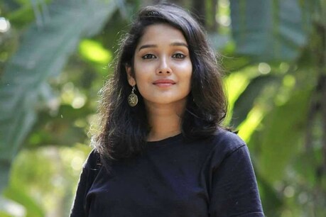 ’நான் அப்படியெல்லாம் பண்ண மாட்டேன்’ சர்ச்சை வீடியோ குறித்து அனிகா சுரேந்திரன் ’நான் அப்படியெல்லாம் பண்ண மாட்டேன்’ சர்ச்சை வீடியோ குறித்து அனிகா சுரேந்திரன்