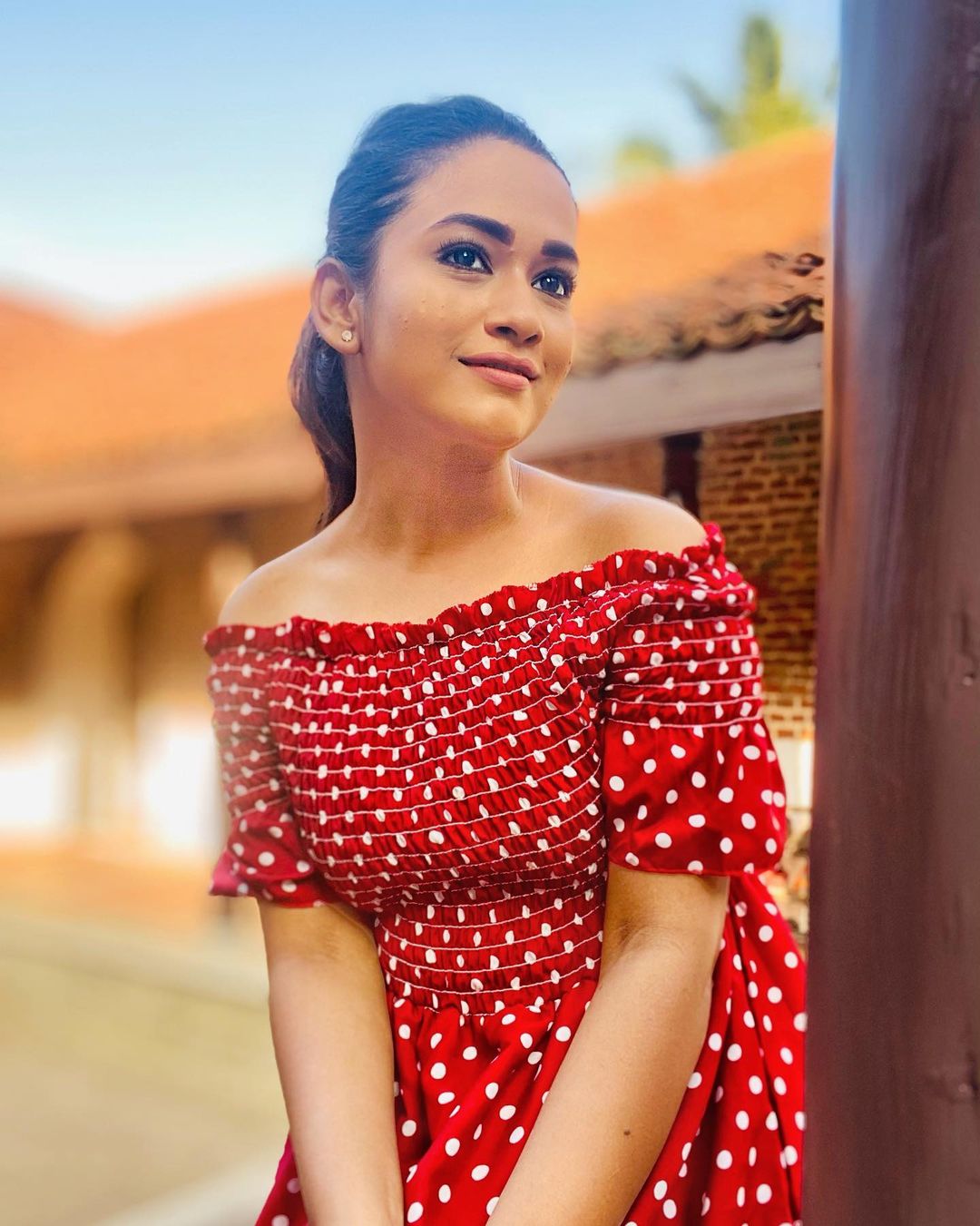 விஜய் நடிப்பில் வெளியான பிகில் படத்தில் நடிக்கும் வாய்ப்பு, காவ்யாவை தேடி வந்ததாம். ஆனால் பாரதி கண்ணம்மா சீரியல் படபிடிப்புக்காக அந்த வாய்ப்பை தவற விட்டு விட்டாராம். விஜய் நடிப்பில் வெளியான பிகில் படத்தில் நடிக்கும் வாய்ப்பு, காவ்யாவை தேடி வந்ததாம். ஆனால் பாரதி கண்ணம்மா சீரியல் படபிடிப்புக்காக அந்த வாய்ப்பை தவற விட்டு விட்டாராம்.