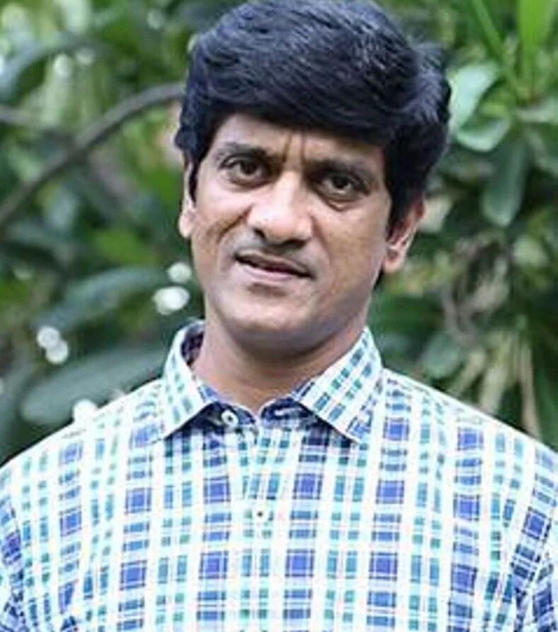 இந்நிலையில் தற்போது நடிகராக களம் இறங்க தயாராகி விட்டதாக நடிகர் சாம்ஸ் தனது சமூக வலைத்தளத்தில் தெரிவித்துள்ளார். இந்நிலையில் தற்போது நடிகராக களம் இறங்க தயாராகி விட்டதாக நடிகர் சாம்ஸ் தனது சமூக வலைத்தளத்தில் தெரிவித்துள்ளார்.