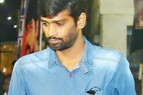 ‘வலிமை’ பட இயக்குநர் அப்பா ஆனார் - ரசிகர்கள் வாழ்த்து மழை ‘வலிமை’ பட இயக்குநர் அப்பா ஆனார் - ரசிகர்கள் வாழ்த்து மழை