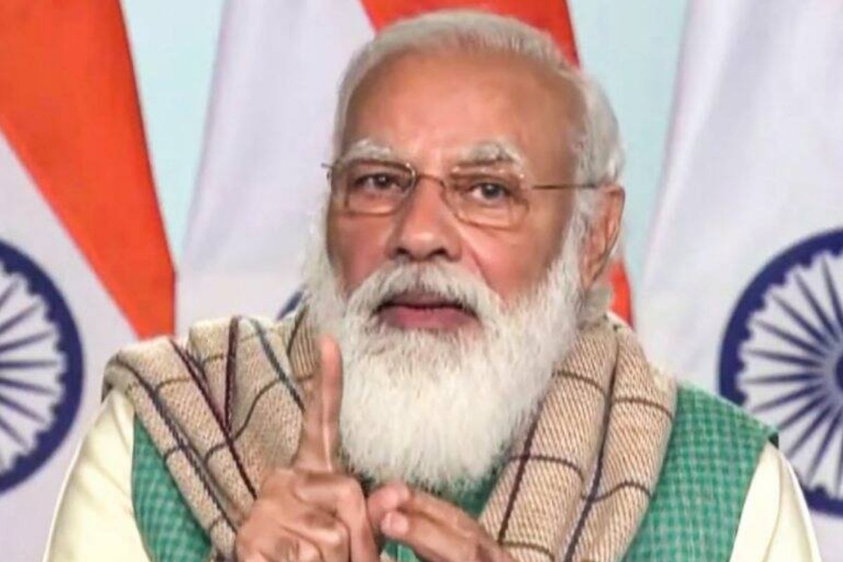 தமிழக அரசுத் துறை அலுவலகங்களில் பிரதமர் மோடி படம்: வழக்கு மாற்றம்
