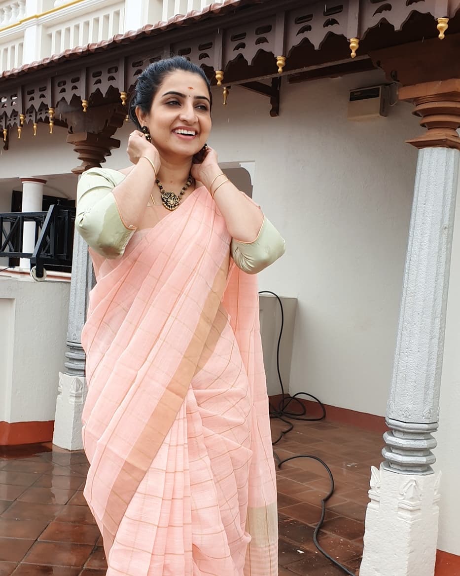 Vijay TV Pandian Stores Dhanam - Psndian Stores Sujitha Dhanush Latest Images