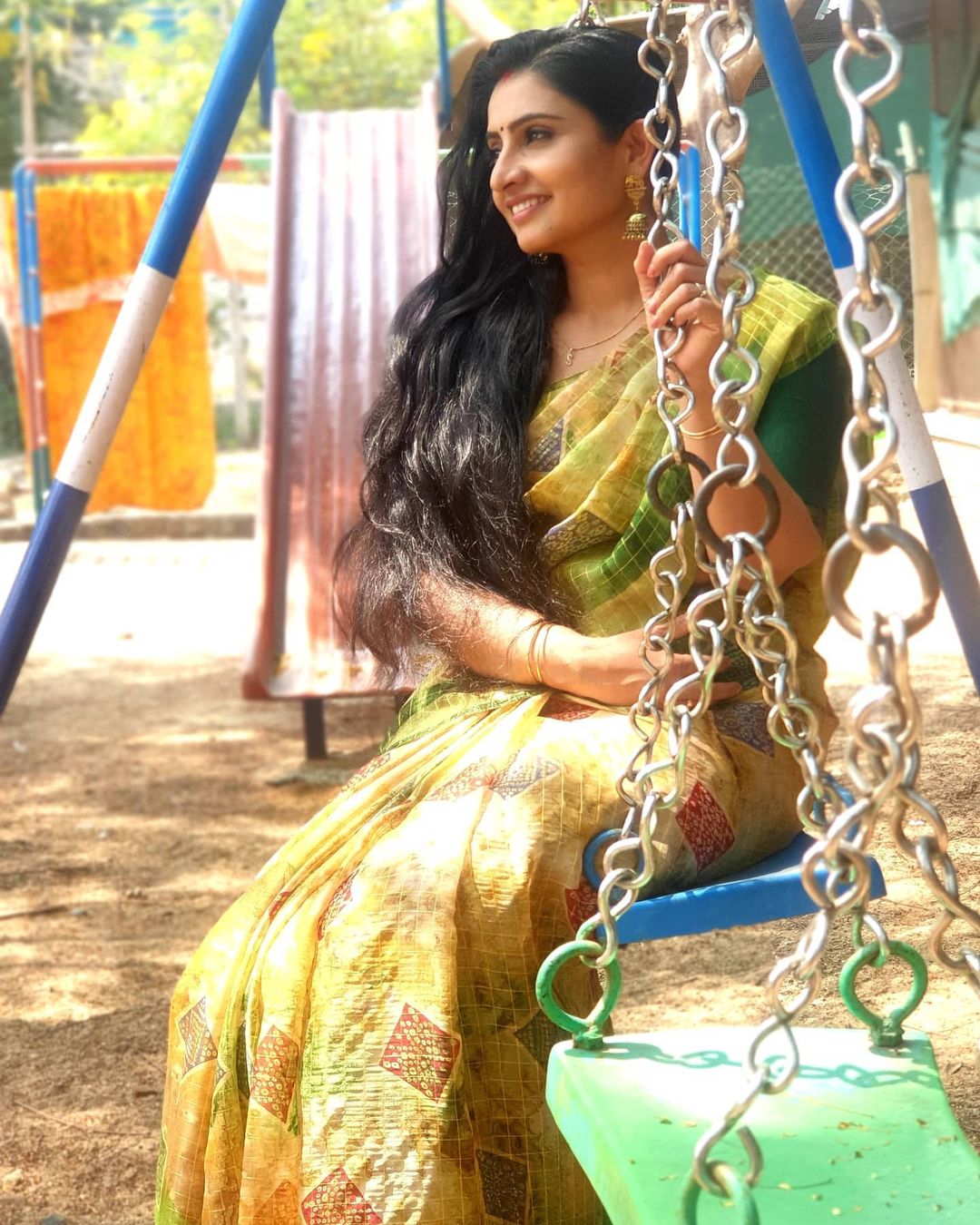 Vijay TV Pandian Stores Dhanam - Psndian Stores Sujitha Dhanush Latest Images