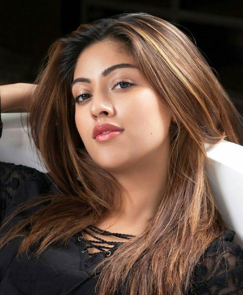  நடிகை அனு இமானுவேல் ( Image :Instagram @anuemmanuel)