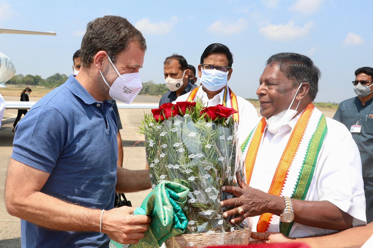  அதன்பின் அங்கிருந்து புதுச்சேரிக்கு புறப்பட்டு சென்றார்.