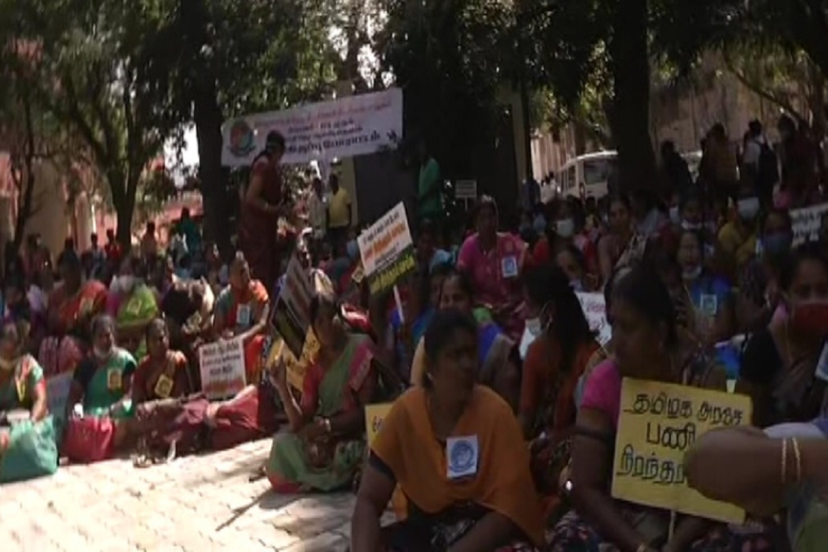 சென்னை டிபிஐ வளாகத்தில் பகுதிநேர ஆசிரியர்கள் 3-வது நாளாக போராட்டம்