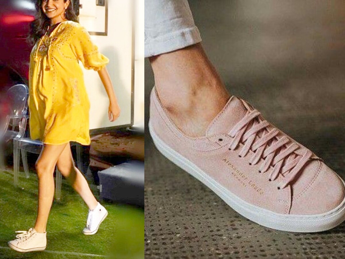 ஸ்னீக்கர்கள் (Sneakers) : ஸ்னீக்கர்களை விட சிறந்த ஜோடி காலணிகள் கட்டாயமாக இருக்க முடியாது. நீளமான குர்தா, பைஜாமாக்கள் அல்லது மகப்பேறு ஜீன்ஸ் ஆகிய உடையை அணியும் போது, நீங்கள் ஸ்னீக்கர்களை அணிந்துகொண்டு முன்பைப் போலவே ஸ்டைலாக தோற்றமளிக்கலாம். மேலும், உங்கள் கால்களுக்கு நல்ல ஆறுதலை இந்த காலணிகள் தரும். ஸ்னீக்கர்கள் (Sneakers) : ஸ்னீக்கர்களை விட சிறந்த ஜோடி காலணிகள் கட்டாயமாக இருக்க முடியாது. நீளமான குர்தா, பைஜாமாக்கள் அல்லது மகப்பேறு ஜீன்ஸ் ஆகிய உடையை அணியும் போது, நீங்கள் ஸ்னீக்கர்களை அணிந்துகொண்டு முன்பைப் போலவே ஸ்டைலாக தோற்றமளிக்கலாம். மேலும், உங்கள் கால்களுக்கு நல்ல ஆறுதலை இந்த காலணிகள் தரும்.