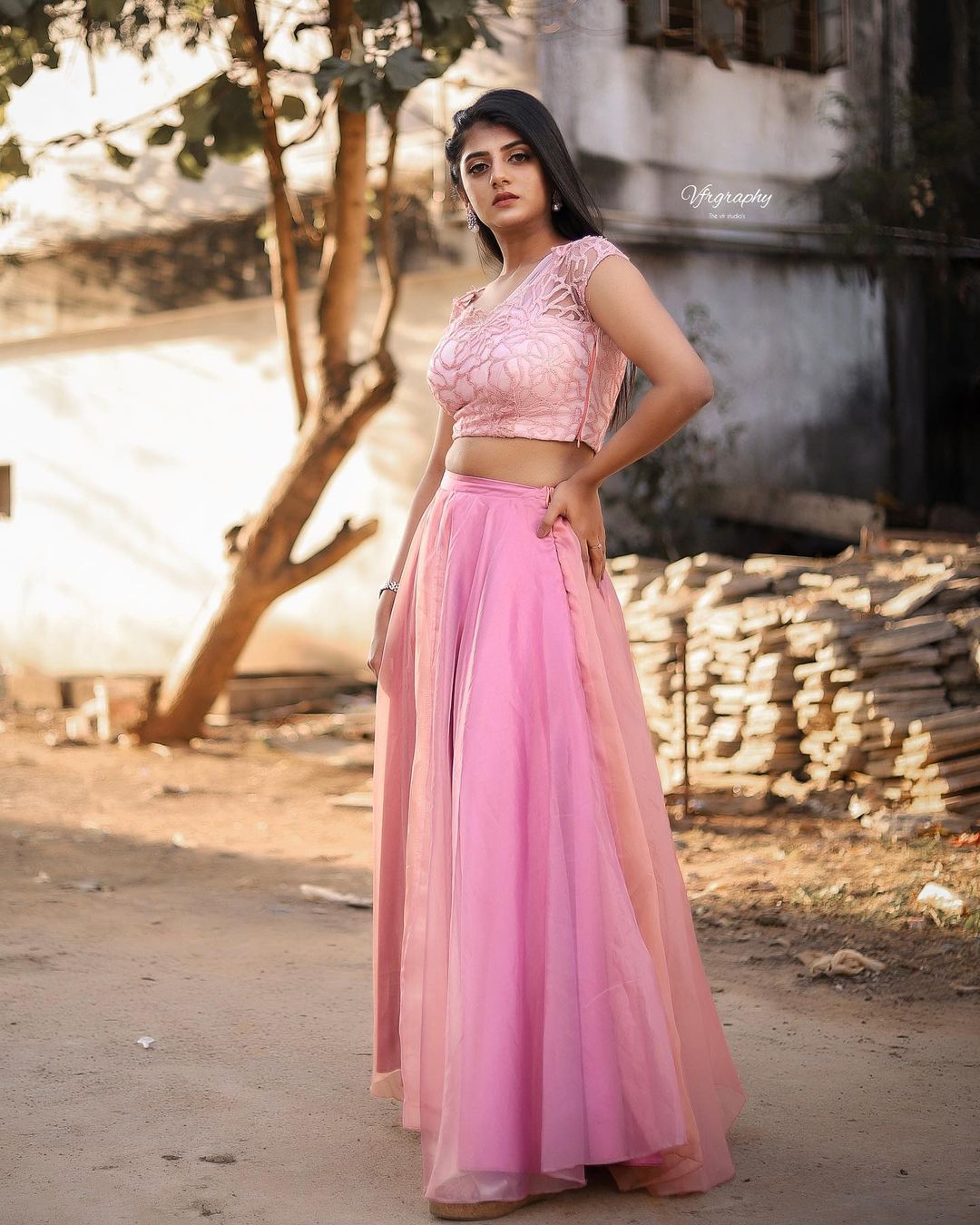 மேலும் பிக்பாஸ் சீசன் 4 நிகழ்ச்சியிலும் போட்டியாளராக கலந்துக்கொண்டார்.கேப்ரியெல்லா 102 நாட்கள் வரை பிக்பாஸ் வீட்டில் இருந்தார். மேலும் பிக்பாஸ் சீசன் 4 நிகழ்ச்சியிலும் போட்டியாளராக கலந்துக்கொண்டார்.கேப்ரியெல்லா 102 நாட்கள் வரை பிக்பாஸ் வீட்டில் இருந்தார்.