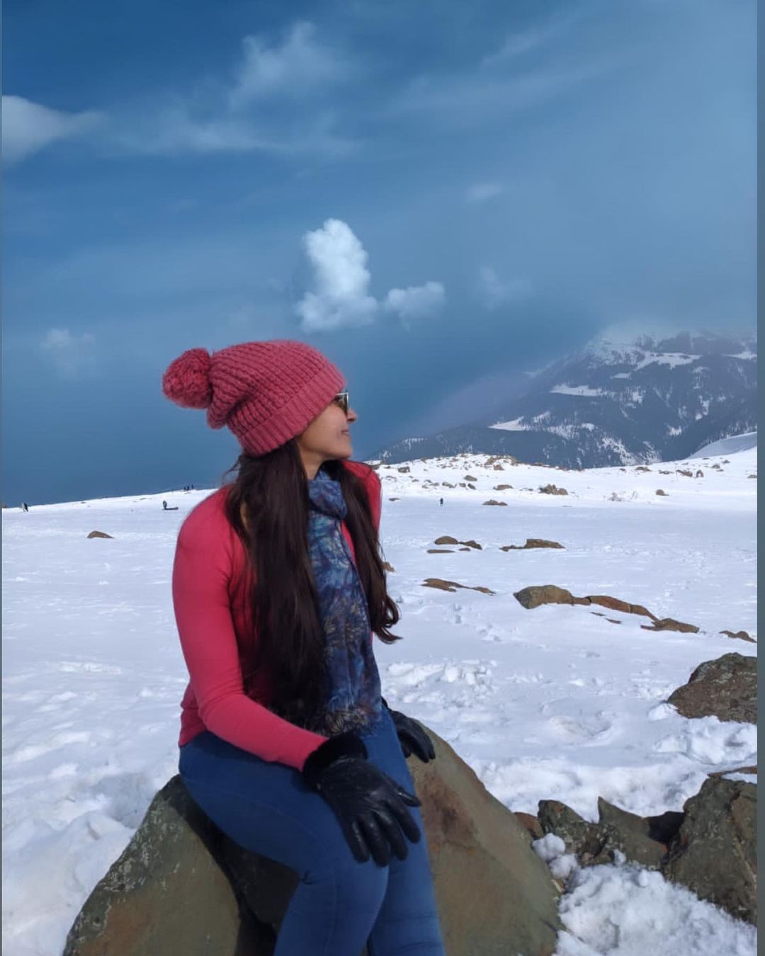 பின்னணி பாடகியாக இருந்த வந்த ஆண்ட்ரியா’ பச்சை கிளி முத்துச்சரம் ‘ என்ற படத்தில் முக்கிய கதாபாத்திரத்தில் நடித்து அனைவரின் பாராட்டுக்களையும் பெற்றார். பின்னணி பாடகியாக இருந்த வந்த ஆண்ட்ரியா’ பச்சை கிளி முத்துச்சரம் ‘ என்ற படத்தில் முக்கிய கதாபாத்திரத்தில் நடித்து அனைவரின் பாராட்டுக்களையும் பெற்றார்.